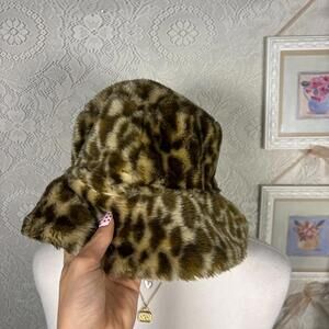 vintage cheetah print fur bucket hat